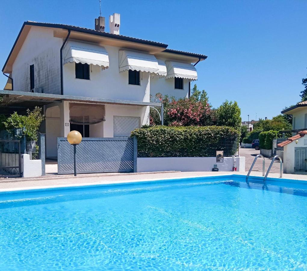 Luxury Villa Duna Verde Luaran gambar